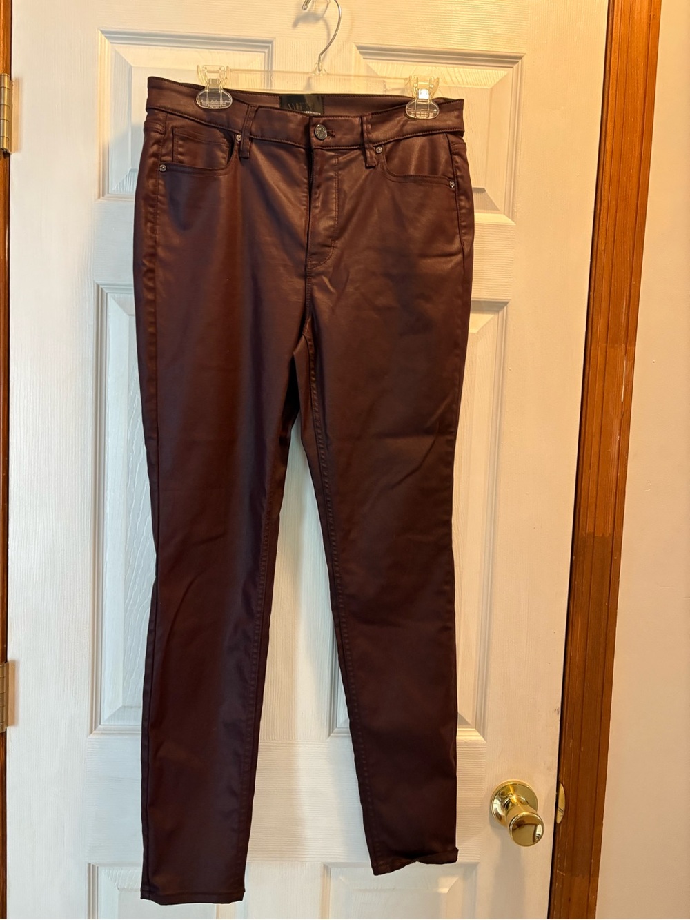 White House Black Market Women's Maroon Coated Skinny Jeans Pants High rise 10